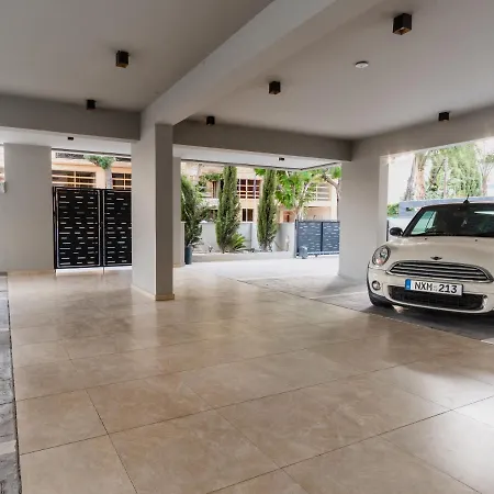Appartement 1 Bedroom With Bathroom *